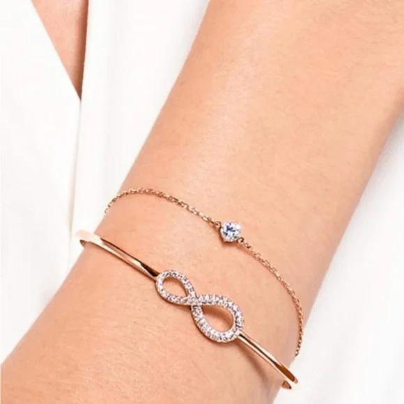 NWT Swarovski Gold Infinity Bracelet, Including Box - Picture 4 of 6